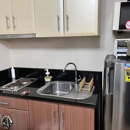 Zg-150Newport Apartment Manila Luaran gambar